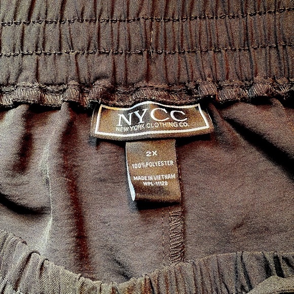 EUC New York Clothing Co- -Solid black and very comfy! - Picture 2 of 15